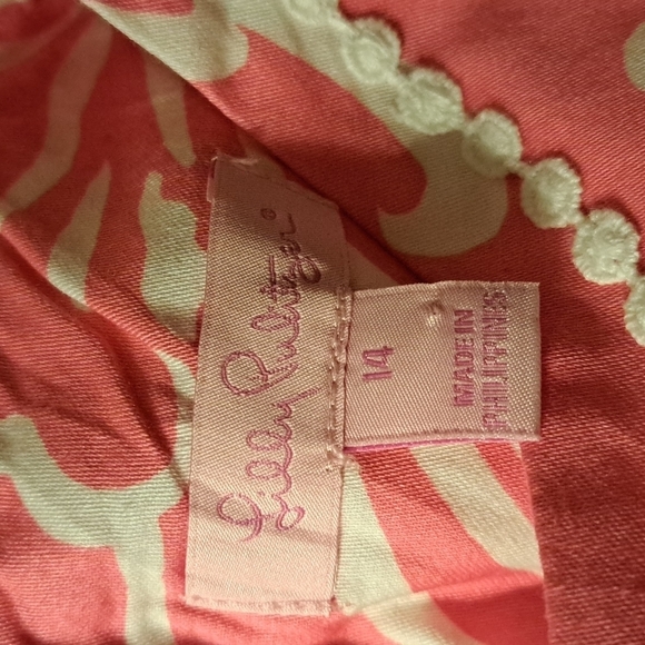 Lilly Pulitzer girls size 14 NWT has fabric defect on pocket - Picture 4 of 5